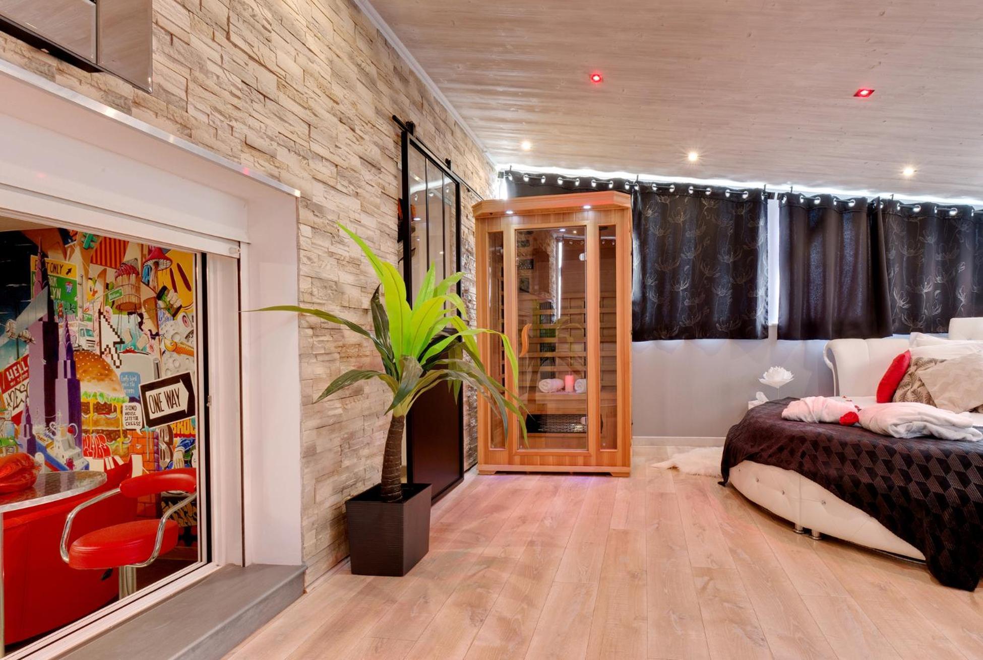 Suite Brooklyn Jacuzzi Βισύ Εξωτερικό φωτογραφία